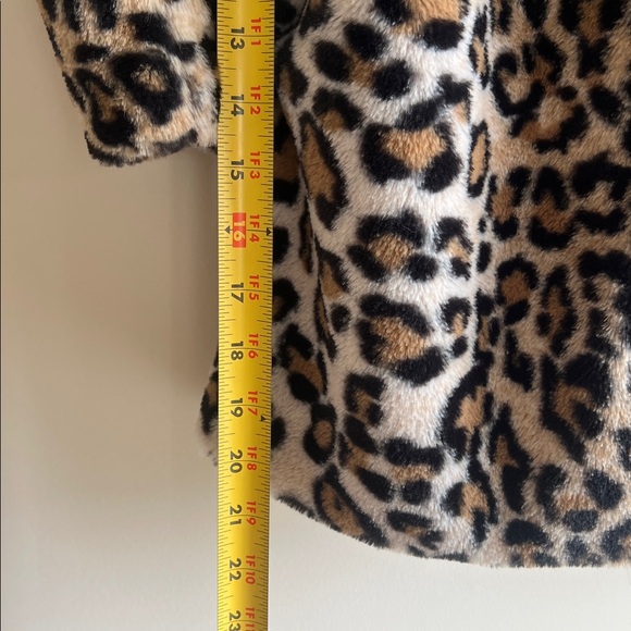 Angel Kiss Animal Print Teddy Jacket - Picture 7 of 8